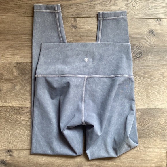 Lululemon Wunder Under Hi-Rise Tight Snow Washed Size 6 Washed Luna 28" - Picture 10 of 12
